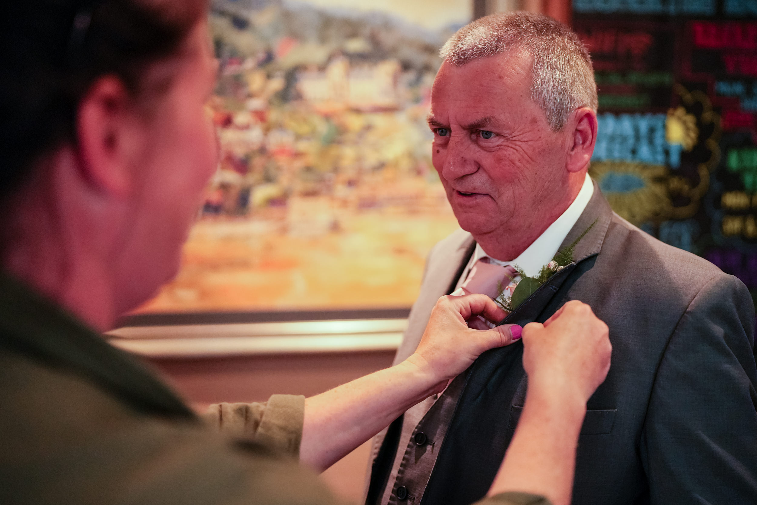 Affixing the buttonhole