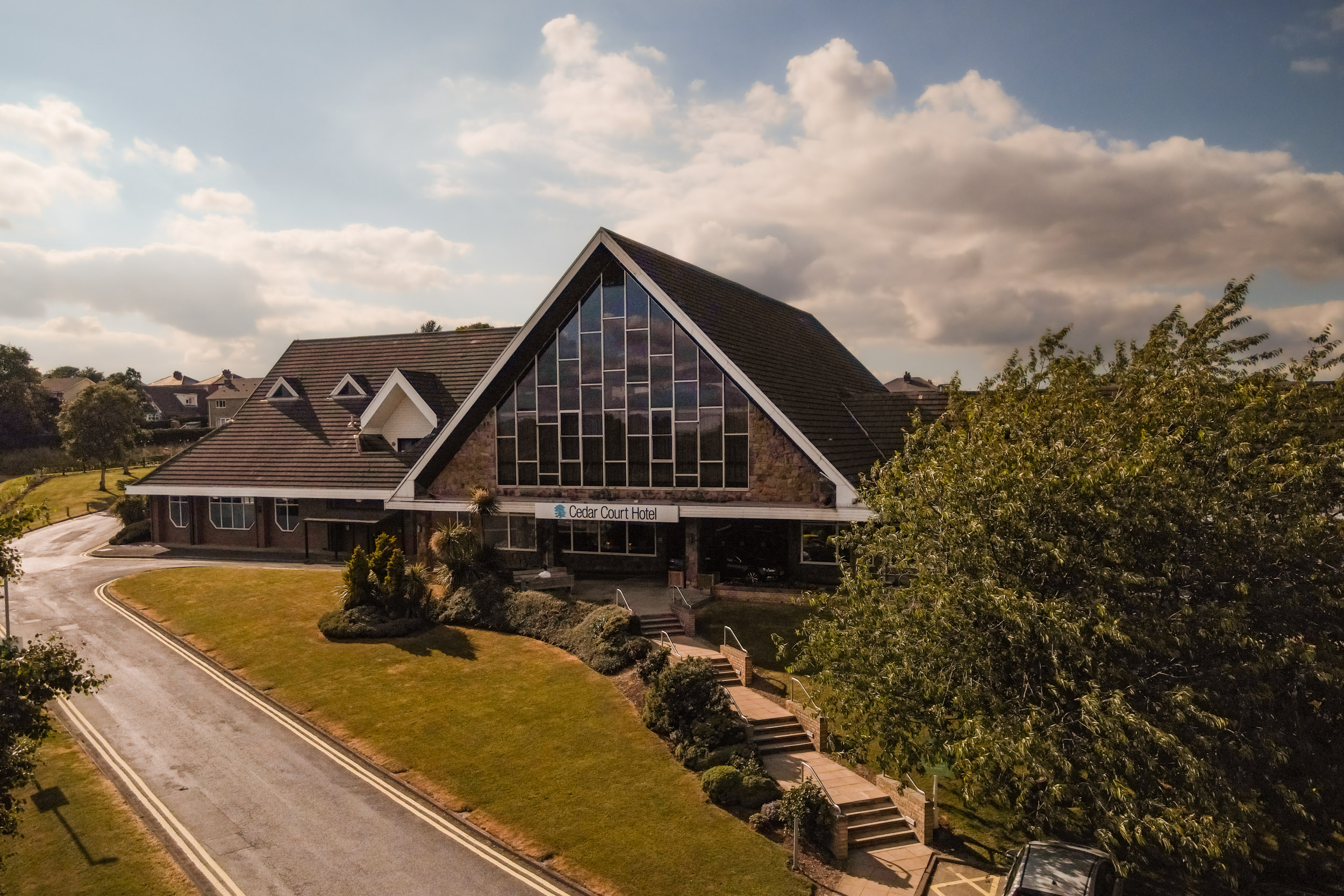 Aerial photograph of Cedar Court