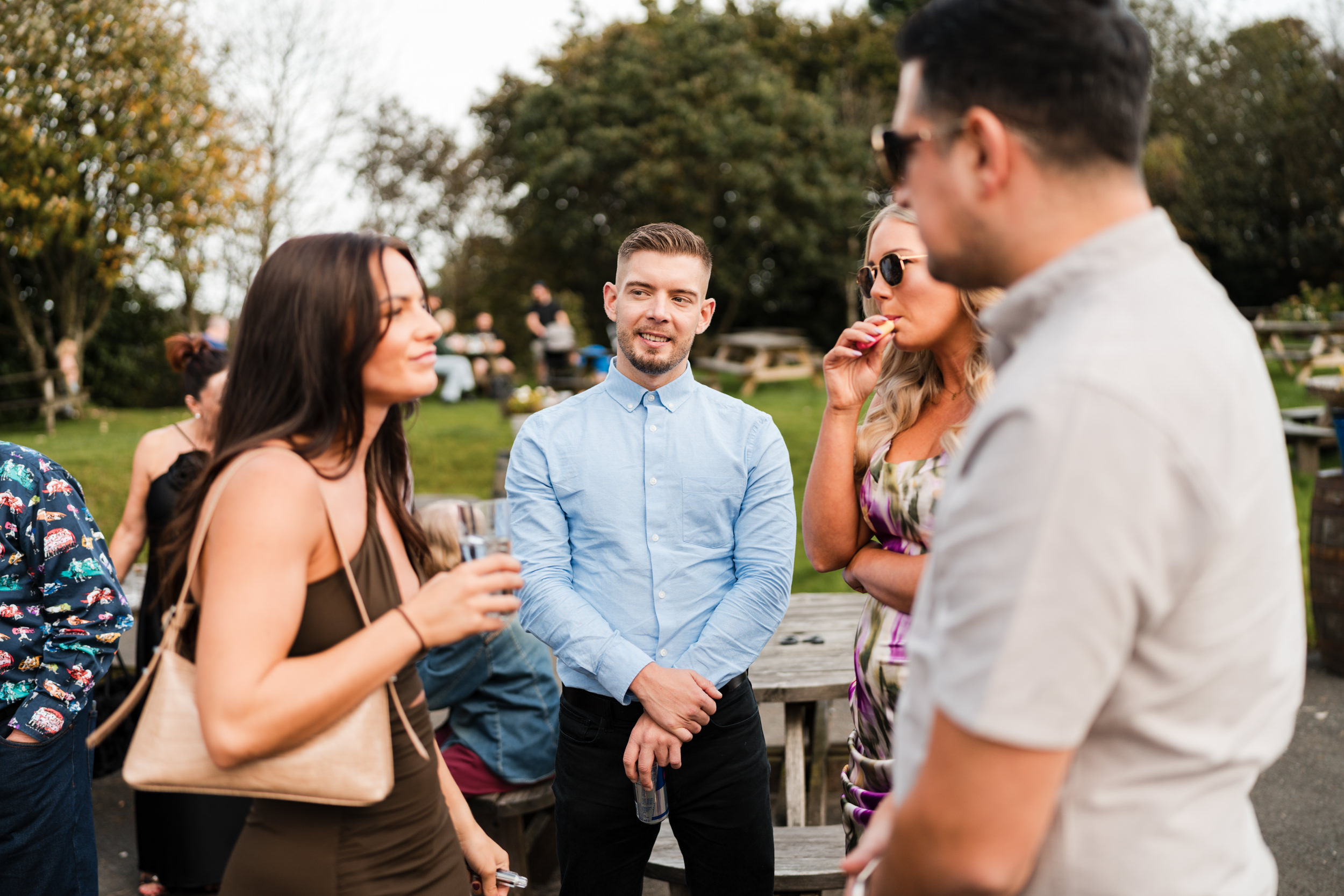 Guests at the White Hart Inn