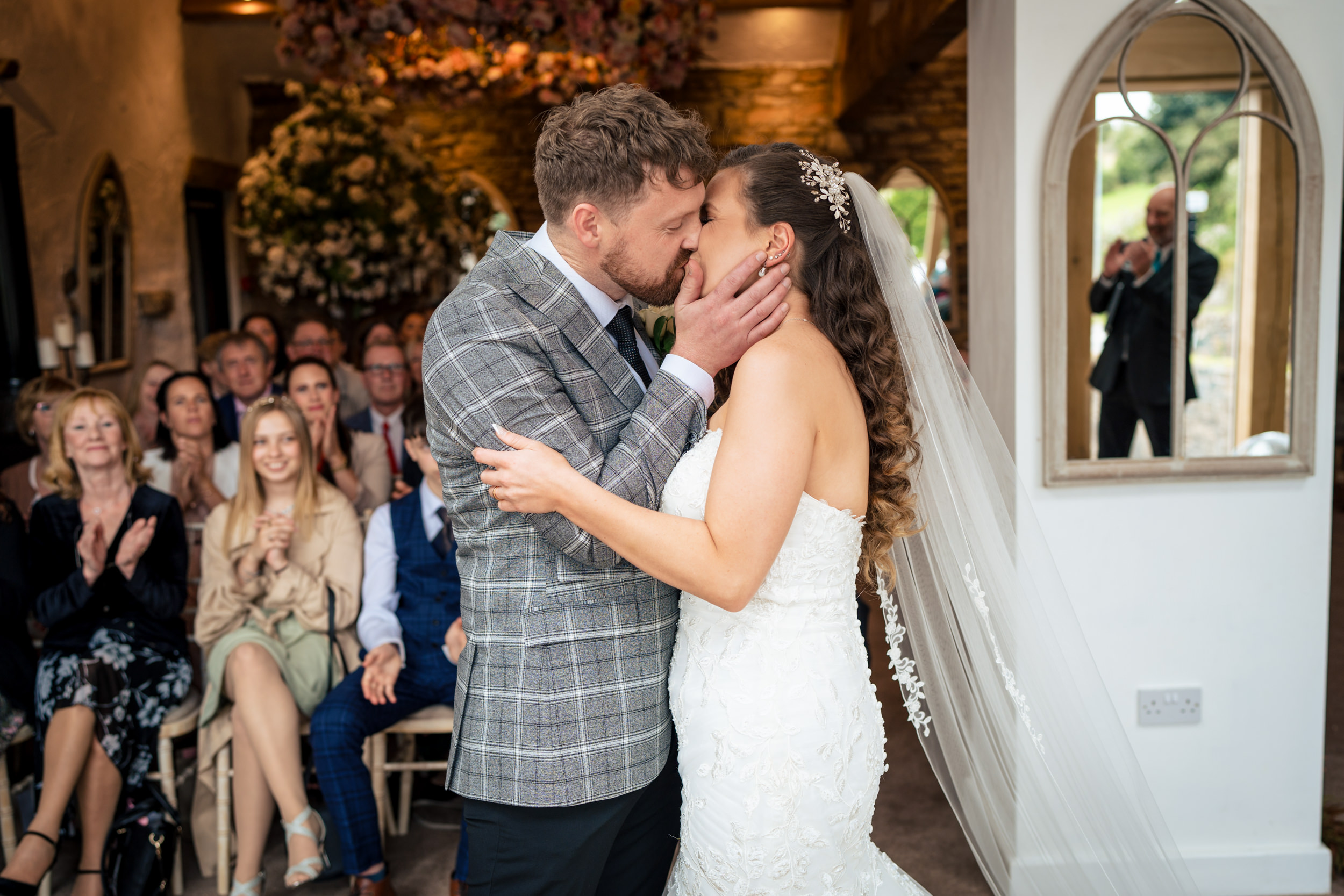 First kiss Grains bar wedding ceremony