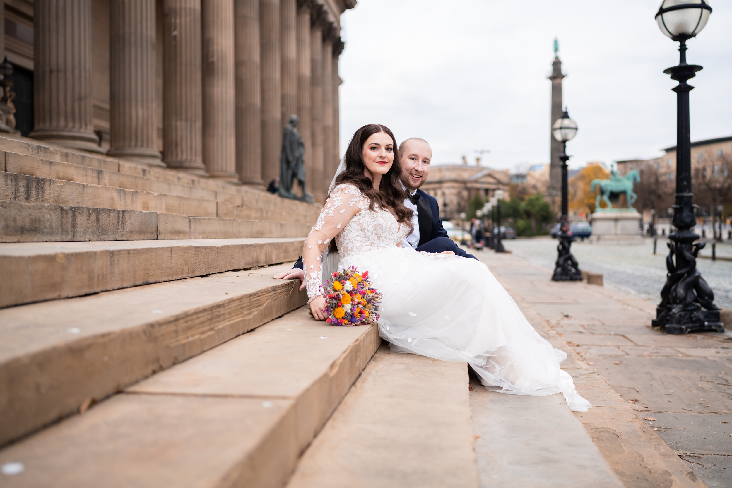 Wedding portrait photography at St Georges Hall, Liverpool