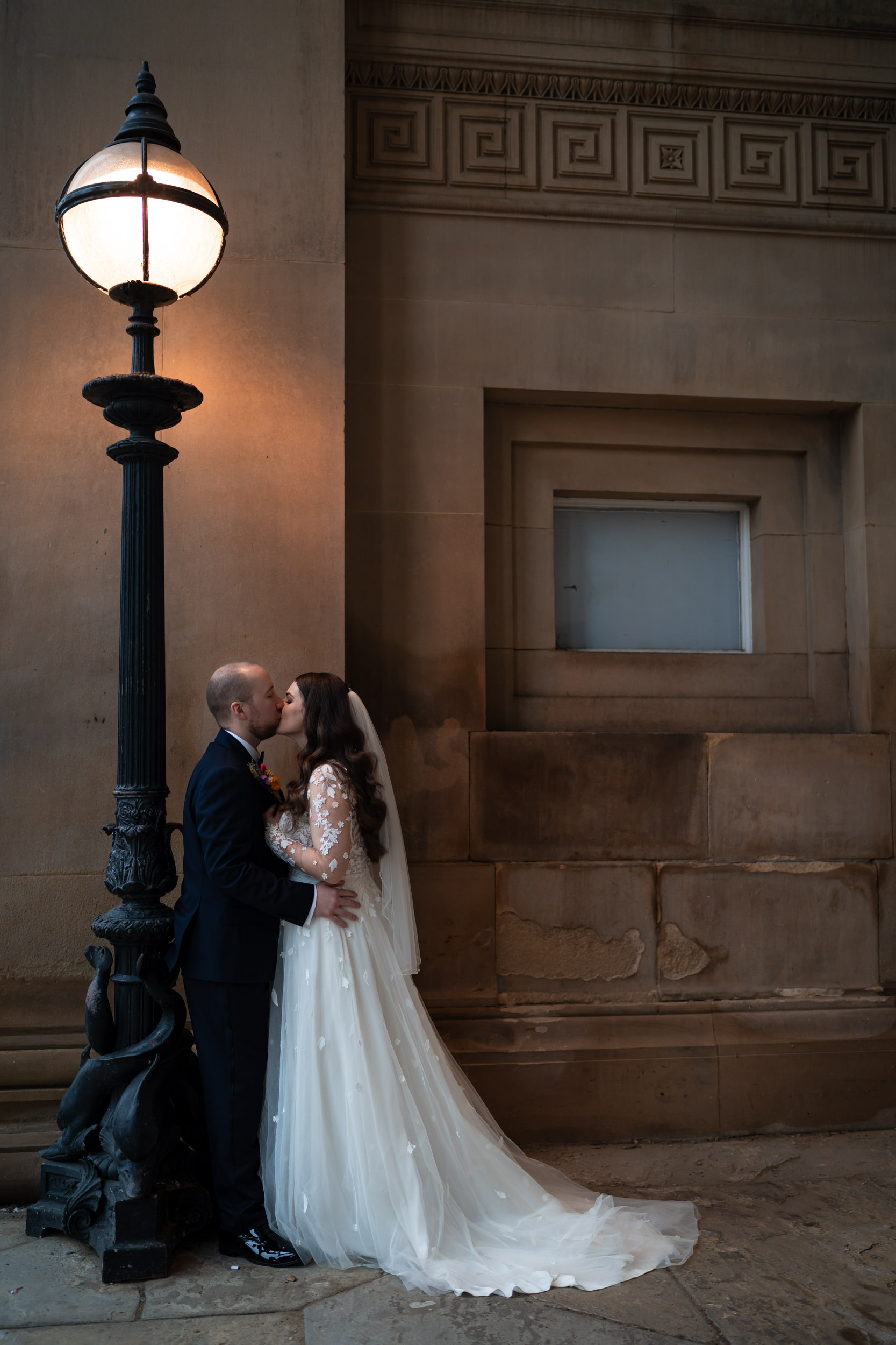 Wedding portrait photography at St Georges Hall, Liverpool